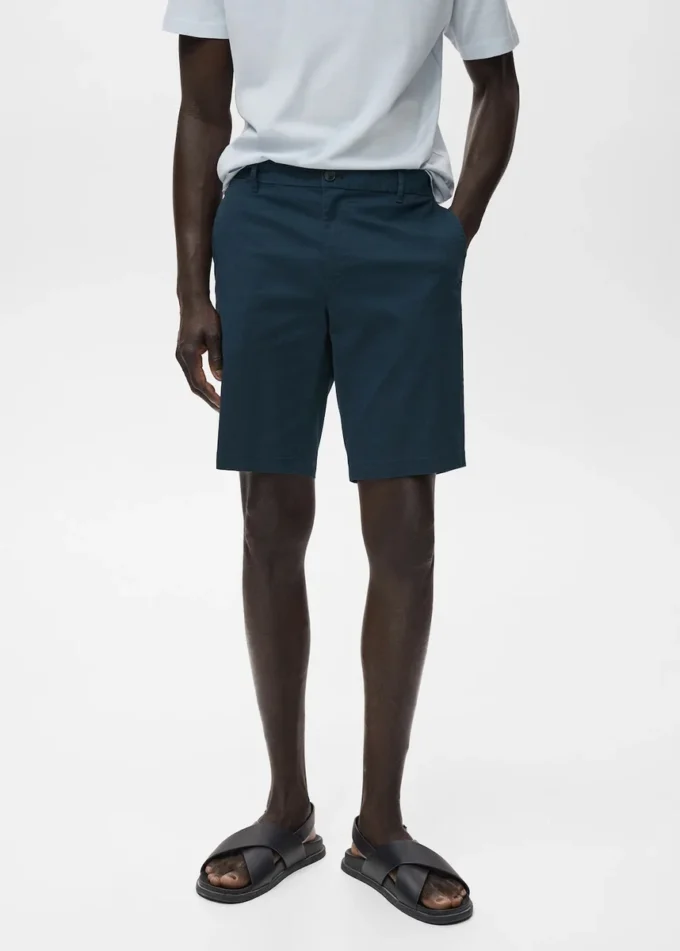 Schmal geschnittene Bermudashorts aus Baumwoll-Chino Schmal geschnittene Bermudashorts aus Baumwoll-Chino