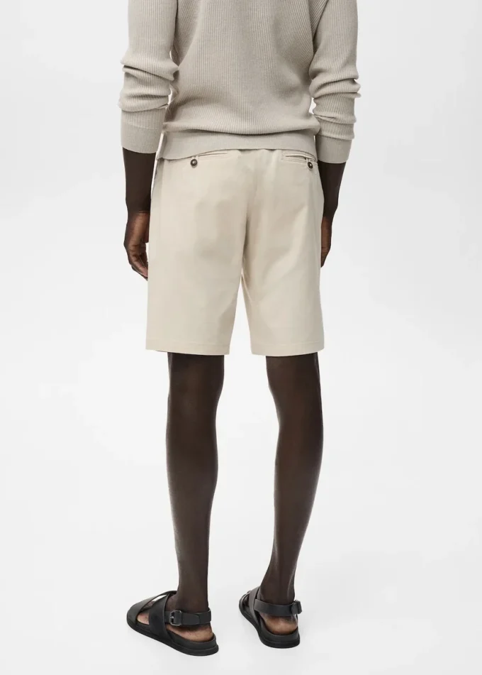 Schmal geschnittene Bermudashorts aus Baumwoll-Chino Schmal geschnittene Bermudashorts aus Baumwoll-Chino
