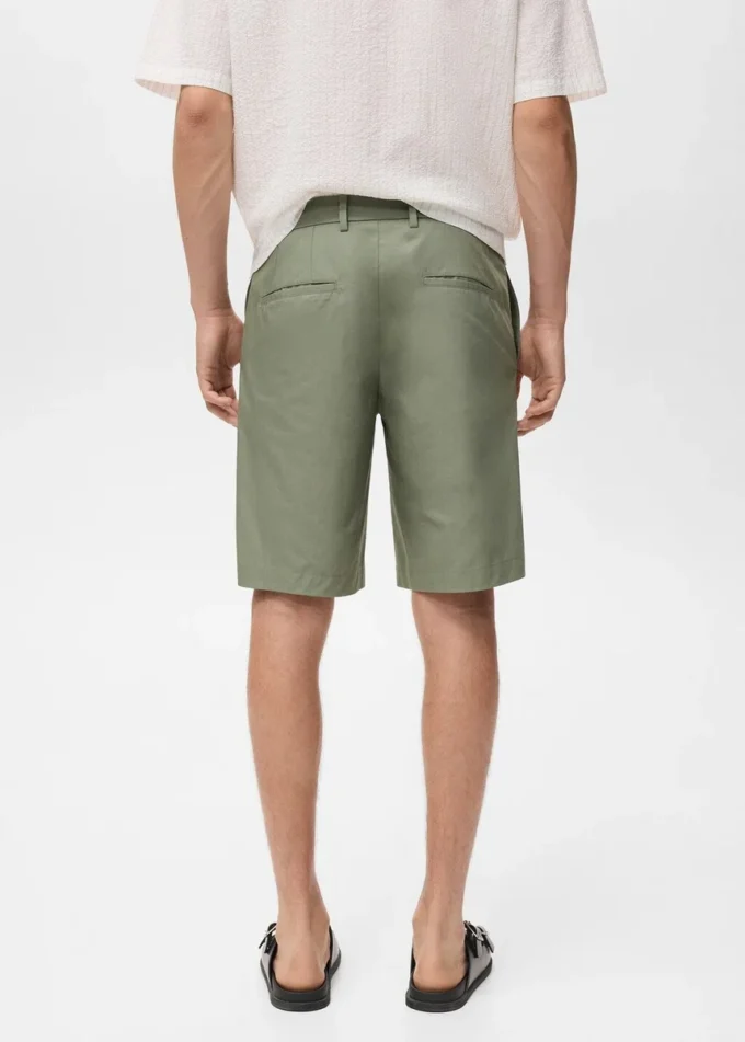 Schmal geschnittene Bermudashorts aus Baumwoll-Chino Schmal geschnittene Bermudashorts aus Baumwoll-Chino