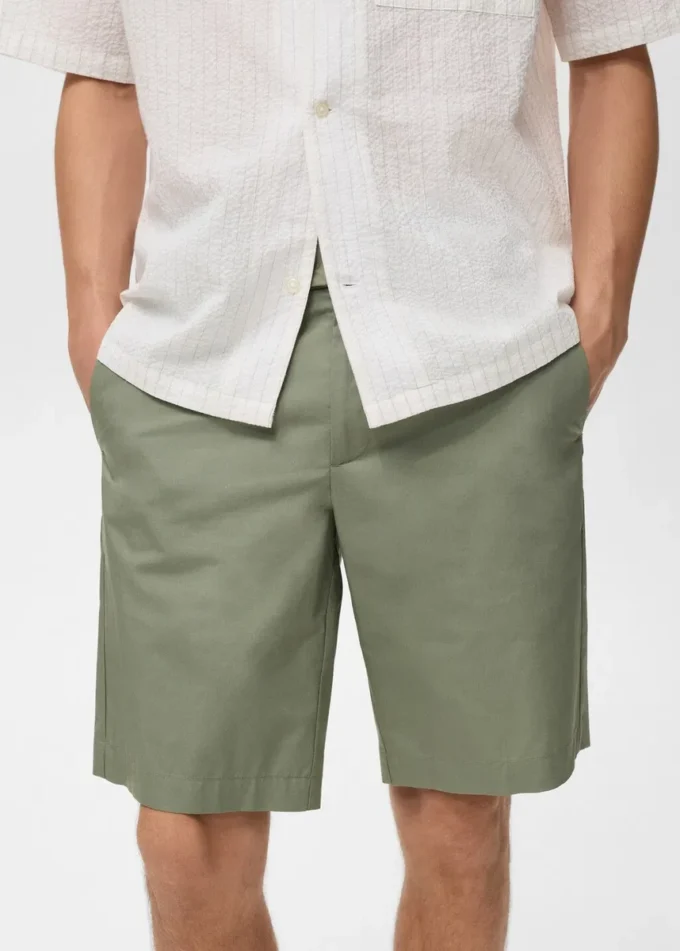 Schmal geschnittene Bermudashorts aus Baumwoll-Chino Schmal geschnittene Bermudashorts aus Baumwoll-Chino