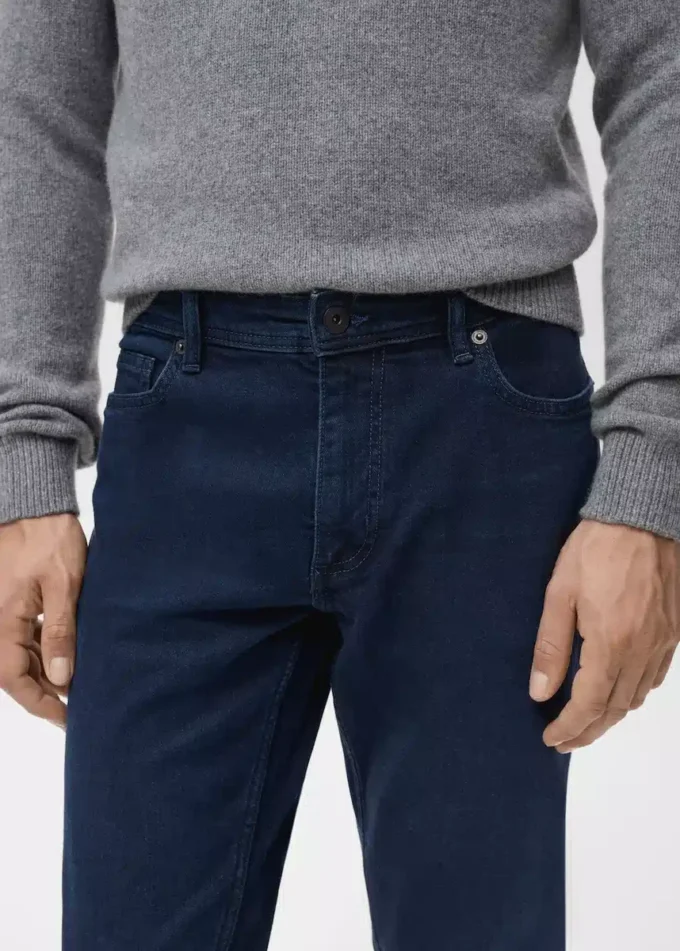 Schmal geschnittene blau-schwarze Jan-Jeans Schmal geschnittene blau-schwarze Jan-Jeans