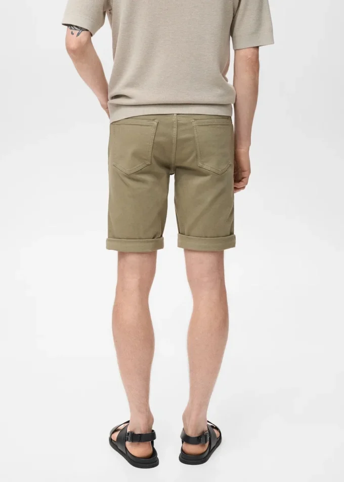 Schmal geschnittene Denim-Bermudashorts Schmal geschnittene Denim-Bermudashorts