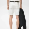 Schmal geschnittene Denim-Bermudashorts Schmal geschnittene Denim-Bermudashorts