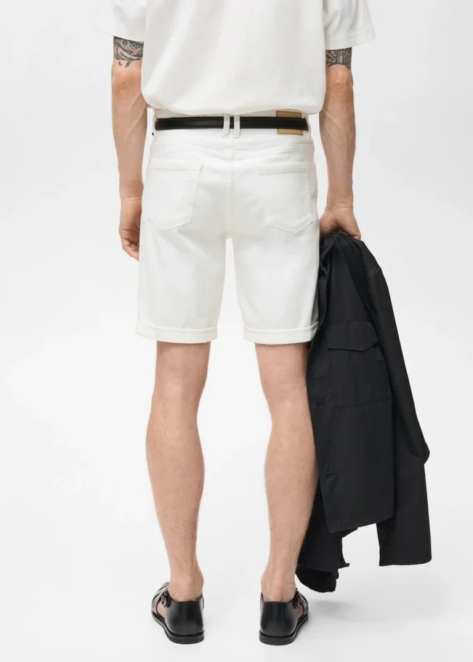 Schmal geschnittene Denim-Bermudashorts Schmal geschnittene Denim-Bermudashorts