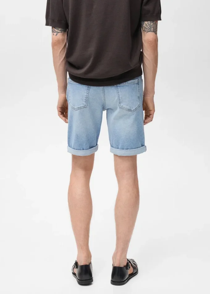 Schmal geschnittene Denim-Bermudashorts Schmal geschnittene Denim-Bermudashorts