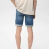 Schmal geschnittene Denim-Bermudashorts Schmal geschnittene Denim-Bermudashorts