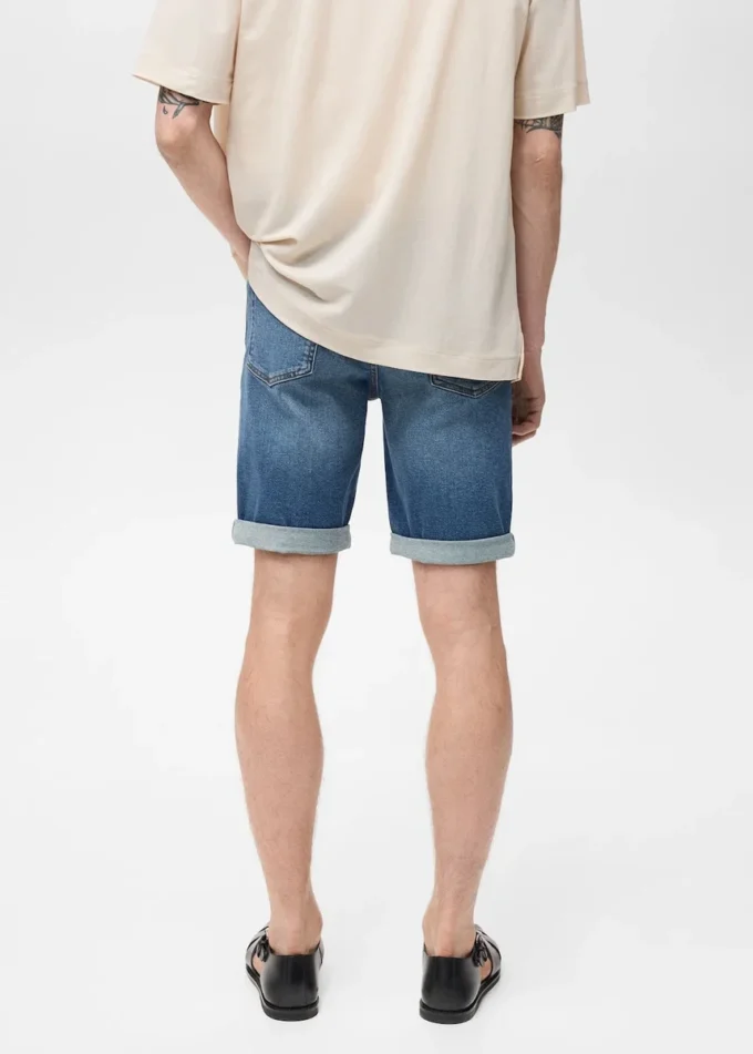 Schmal geschnittene Denim-Bermudashorts Schmal geschnittene Denim-Bermudashorts