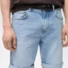 Schmal geschnittene Denim-Bermudashorts Schmal geschnittene Denim-Bermudashorts