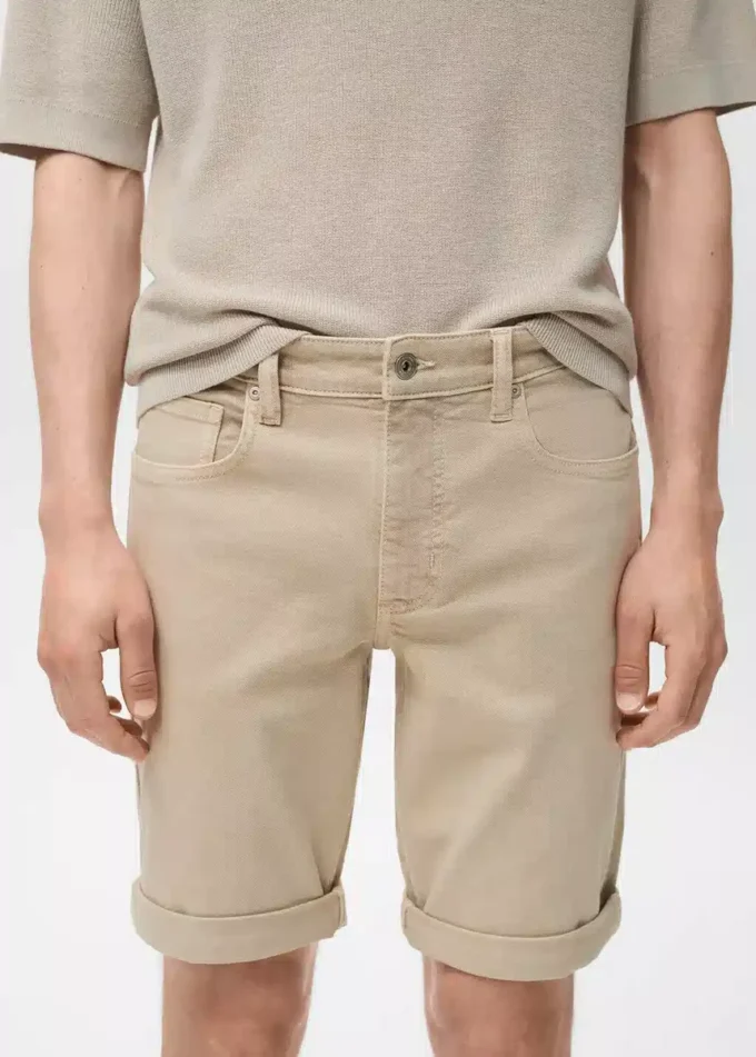 Schmal geschnittene Denim-Bermudashorts Schmal geschnittene Denim-Bermudashorts