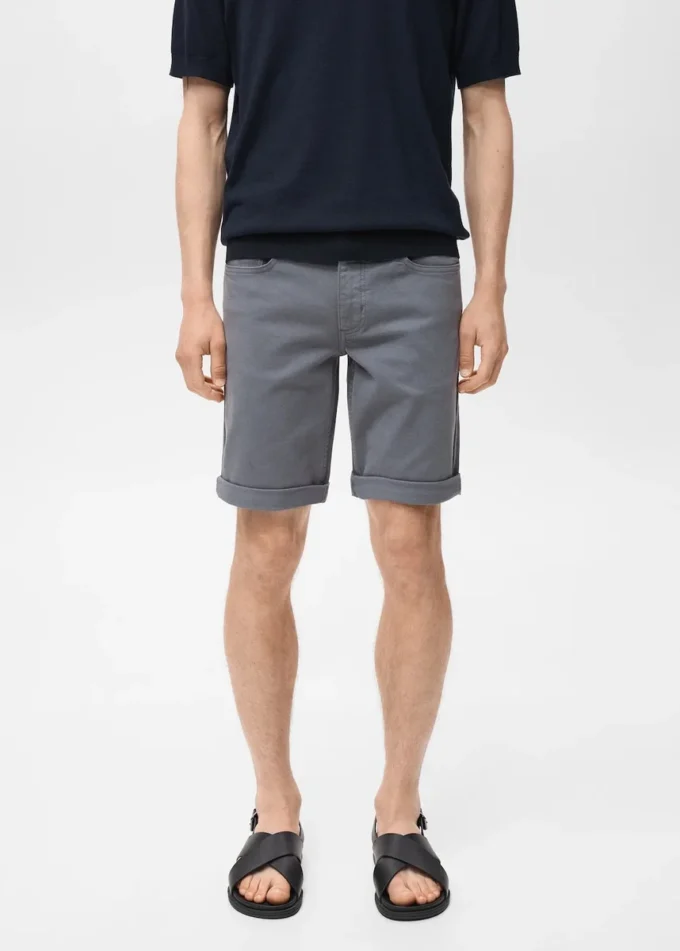 Schmal geschnittene Denim-Bermudashorts