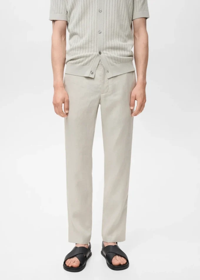 Schmal geschnittene Hose aus 100 % Leinen Schmal geschnittene Hose aus 100 % Leinen