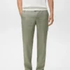 Schmal geschnittene Hose aus 100 % Leinen Schmal geschnittene Hose aus 100 % Leinen