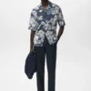 Schmal geschnittene Hose aus 100 % Leinen Schmal geschnittene Hose aus 100 % Leinen