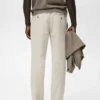 Schmal geschnittene Hose aus 100 % Leinen Schmal geschnittene Hose aus 100 % Leinen