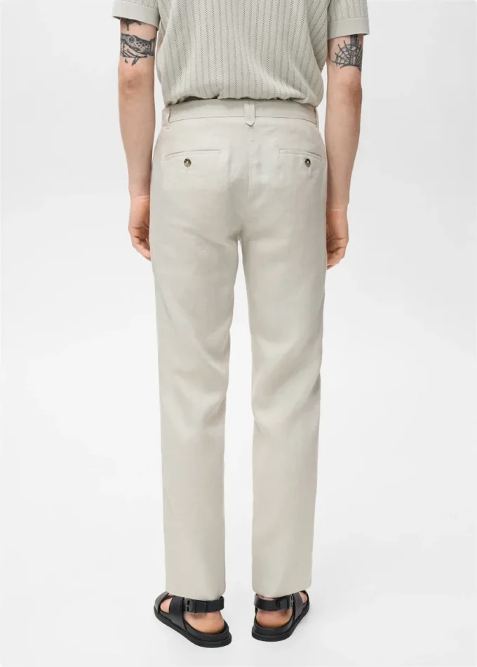 Schmal geschnittene Hose aus 100 % Leinen Schmal geschnittene Hose aus 100 % Leinen