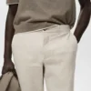 Schmal geschnittene Hose aus 100 % Leinen Schmal geschnittene Hose aus 100 % Leinen
