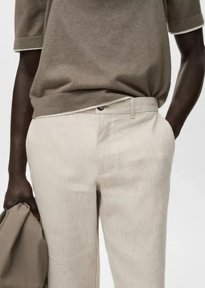 Schmal geschnittene Hose aus 100 % Leinen Schmal geschnittene Hose aus 100 % Leinen