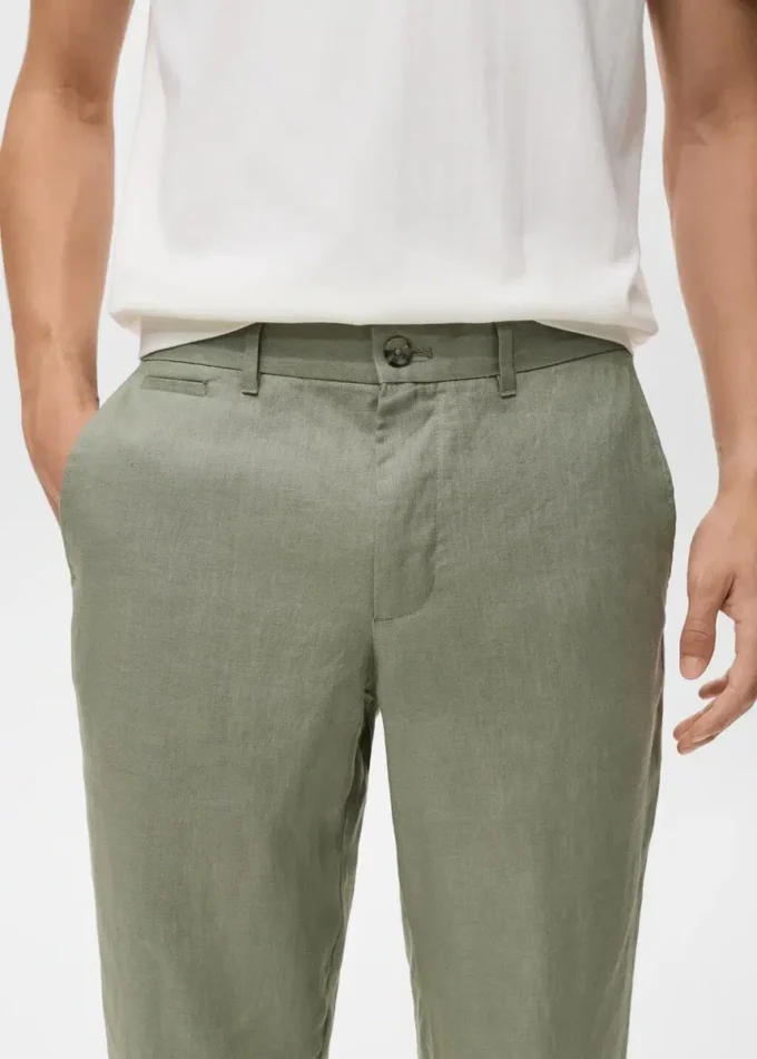 Schmal geschnittene Hose aus 100 % Leinen Schmal geschnittene Hose aus 100 % Leinen