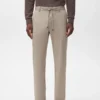 Schmal geschnittene Hose aus Stretchmaterial mit Kordelzug Schmal geschnittene Hose aus Stretchmaterial mit Kordelzug