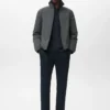 Schmal geschnittene Hose aus Stretchmaterial mit Kordelzug Schmal geschnittene Hose aus Stretchmaterial mit Kordelzug