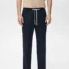 Schmal geschnittene Hose mit Kordelzug Schmal geschnittene Hose mit Kordelzug
