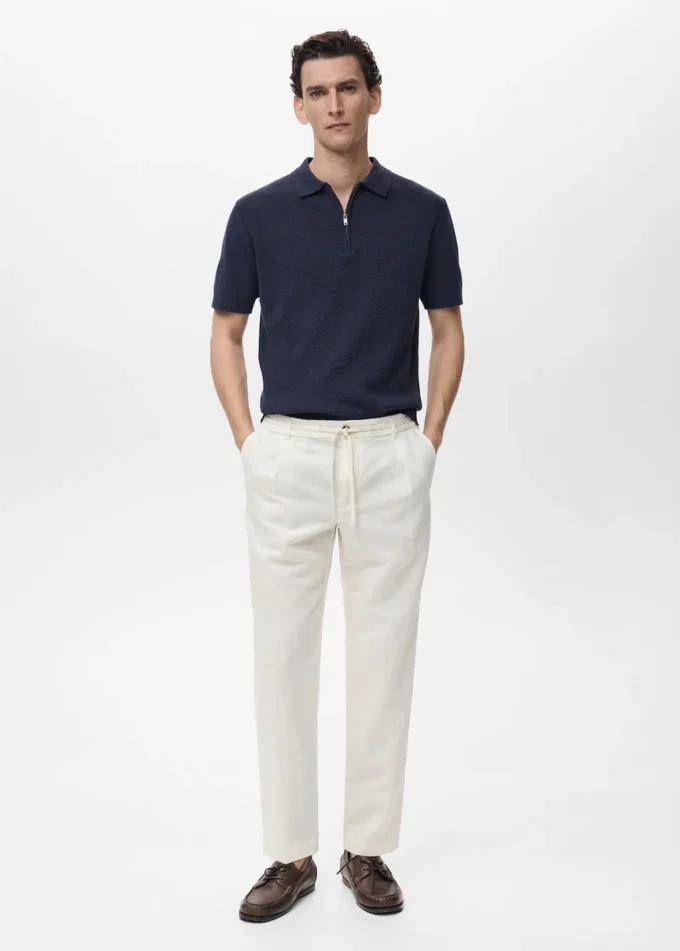Schmal geschnittene Hose mit Kordelzug Schmal geschnittene Hose mit Kordelzug