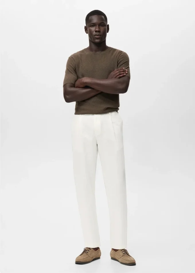Schmal geschnittene Hose mit Kordelzug Schmal geschnittene Hose mit Kordelzug