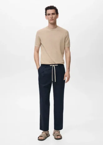 Schmal geschnittene Hose mit Kordelzug