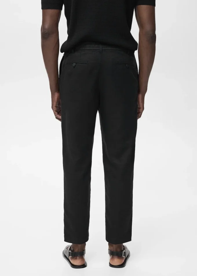Schmal geschnittene Hose mit Kordelzug Schmal geschnittene Hose mit Kordelzug