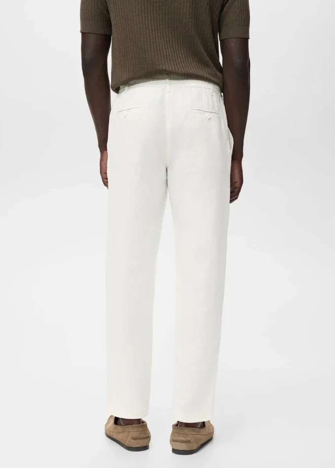 Schmal geschnittene Hose mit Kordelzug Schmal geschnittene Hose mit Kordelzug