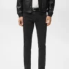 Schmal geschnittene schwarze Jan-Jeans Schmal geschnittene schwarze Jan-Jeans