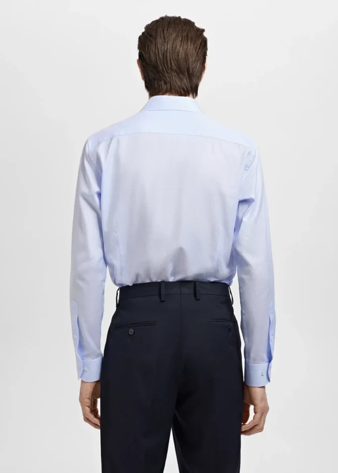 Schmal geschnittenes Anzughemd aus Twill mit Mikroprint