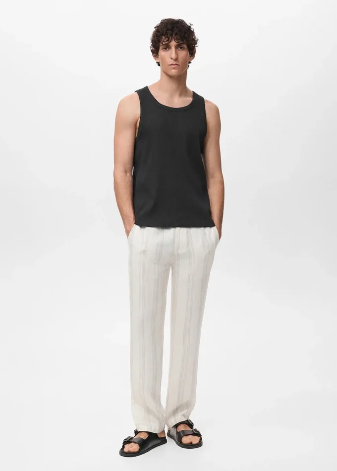 Schmal geschnittenes, geripptes Tanktop Schmal geschnittenes, geripptes Tanktop