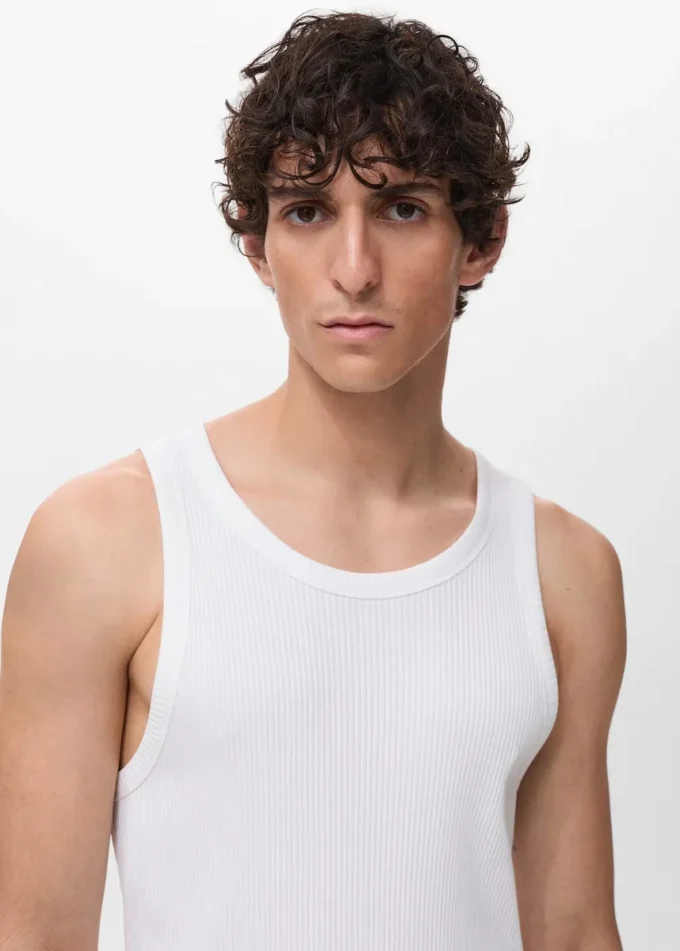 Schmal geschnittenes, geripptes Tanktop Schmal geschnittenes, geripptes Tanktop