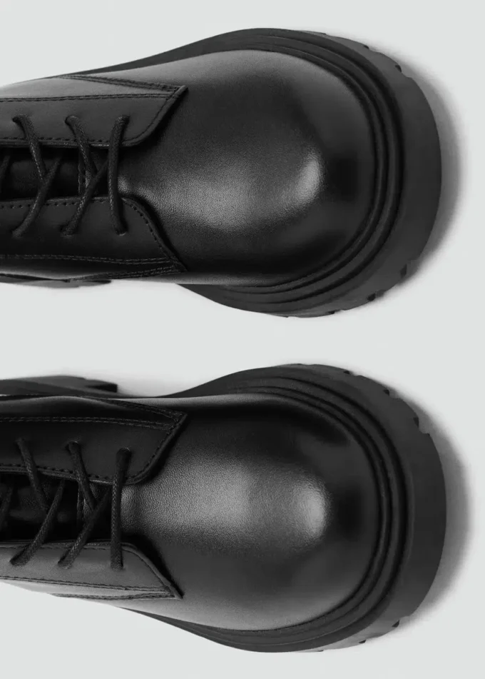 Schnürbare Lederstiefeletten Schnürbare Lederstiefeletten