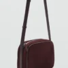 Schultertasche aus Wildleder