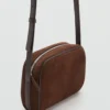 Schultertasche aus Wildleder