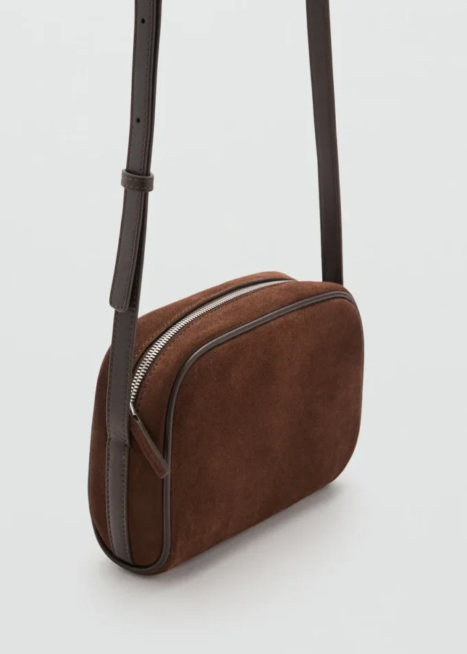 Schultertasche aus Wildleder