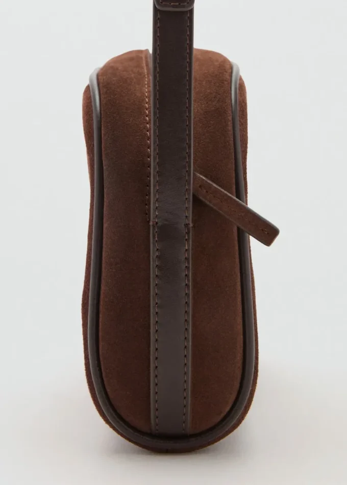 Schultertasche aus Wildleder