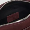 Schultertasche aus Wildleder