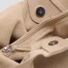 Schultertasche aus Wildleder