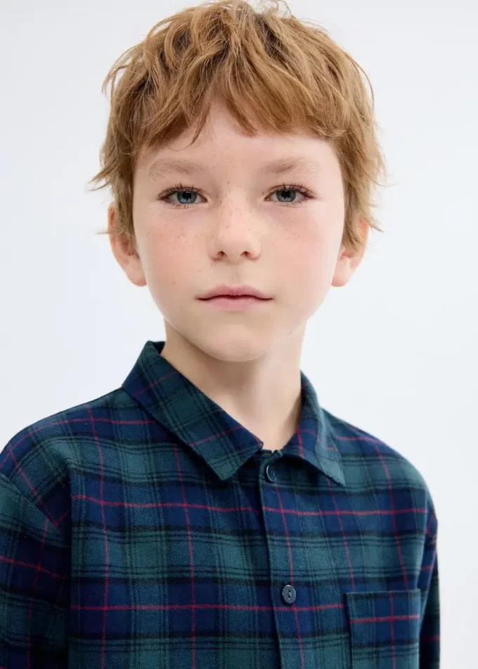 Set aus langen Pyjamas mit Karomuster Set aus langen Pyjamas mit Karomuster