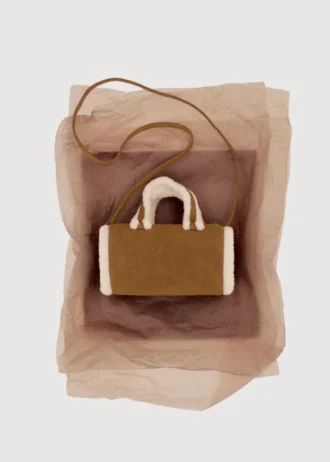 Shearling-Sternentasche