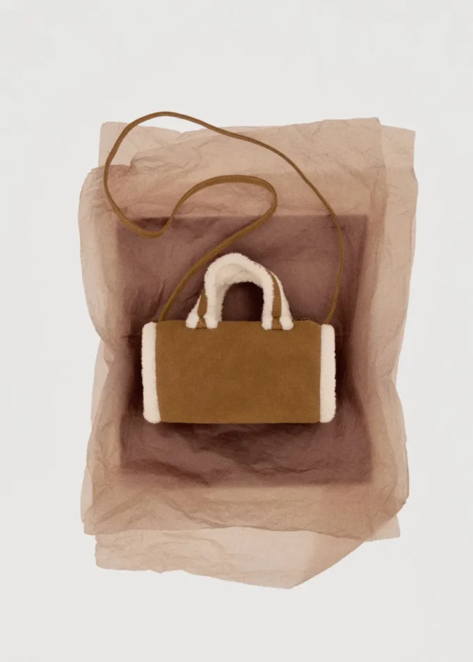 Shearling-Sternentasche