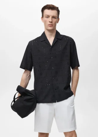 Shirt mit gestickten Lochdetails