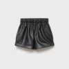 Shorts aus Kunstleder Shorts aus Kunstleder