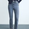 Sienna-Jeans mit ausgestelltem Bein und verkürzter Länge