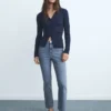 Sienna-Jeans mit ausgestelltem Bein und verkürzter Länge