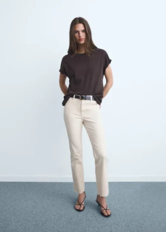 Sienna-Jeans mit ausgestelltem Bein und verkürzter Länge
