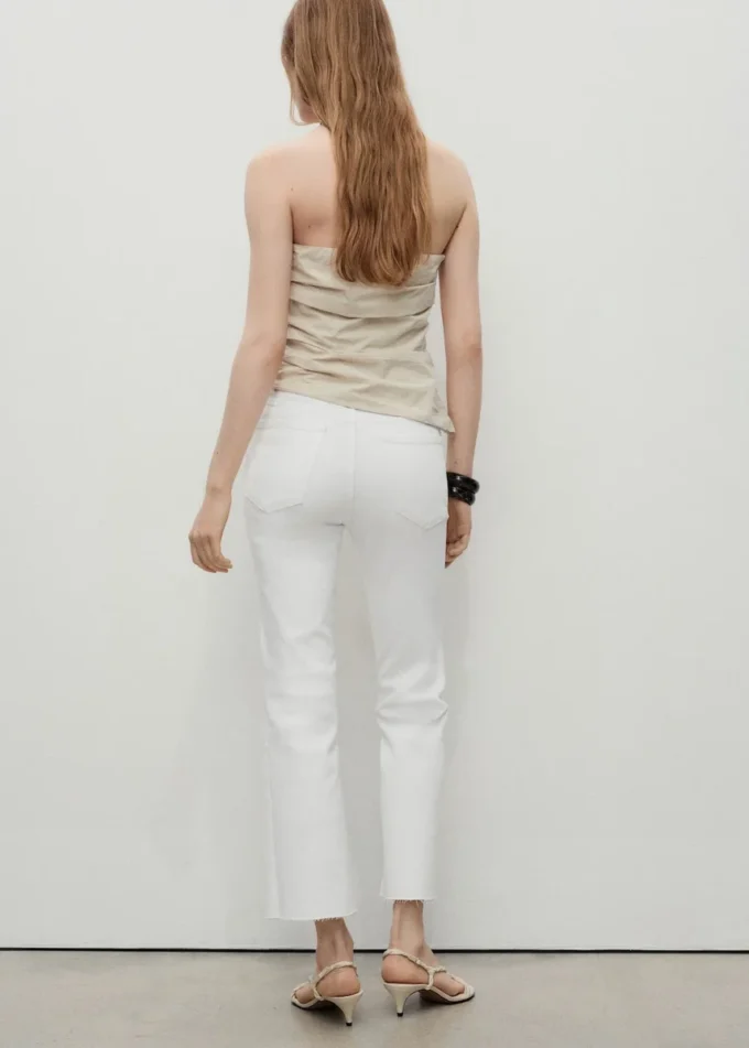 Sienna-Jeans mit ausgestelltem Bein und verkürzter Länge